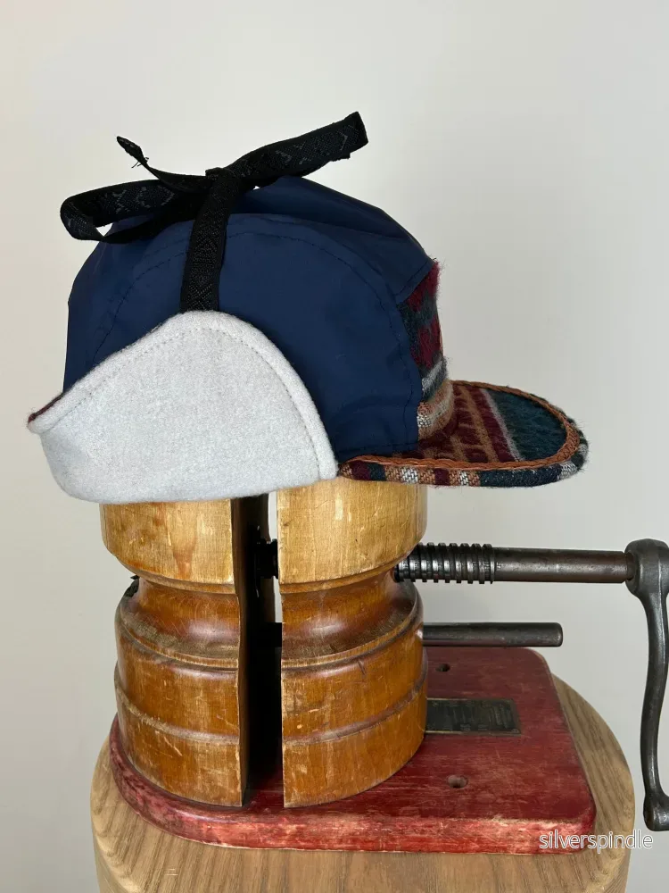 Vinterkeps 56-58cm- mönstrad med blått funktionstyg - Bild 3