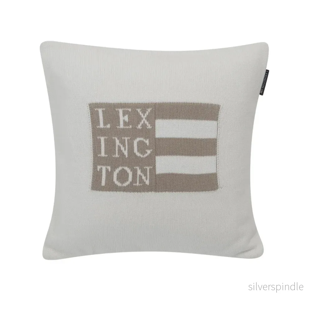 Lexington Flag Knitted Kuddfodral Lexington Flag Knitted Kuddfodral