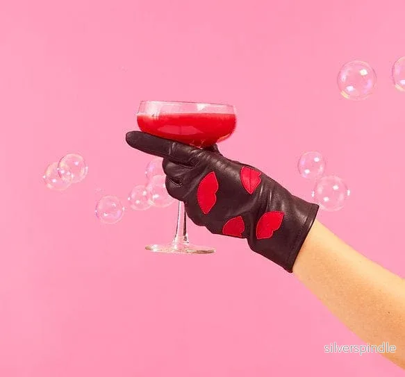 Läderhandskar - svarta med röda läppar - Bild 2