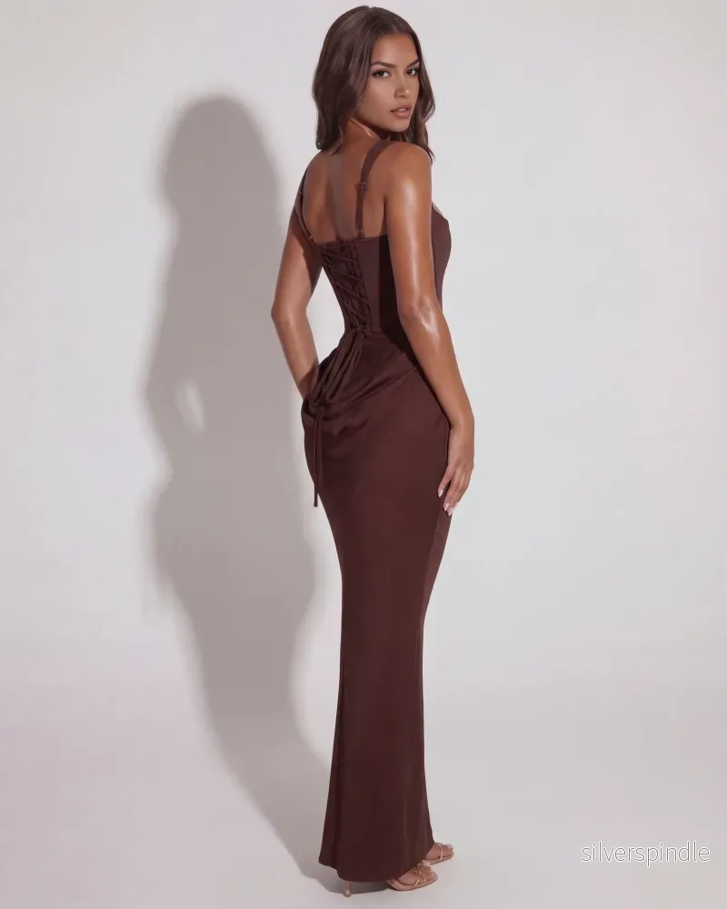 Mia | Elegant Djupbrun Maxi Klänning Mia | Elegant Djupbrun Maxi Klänning