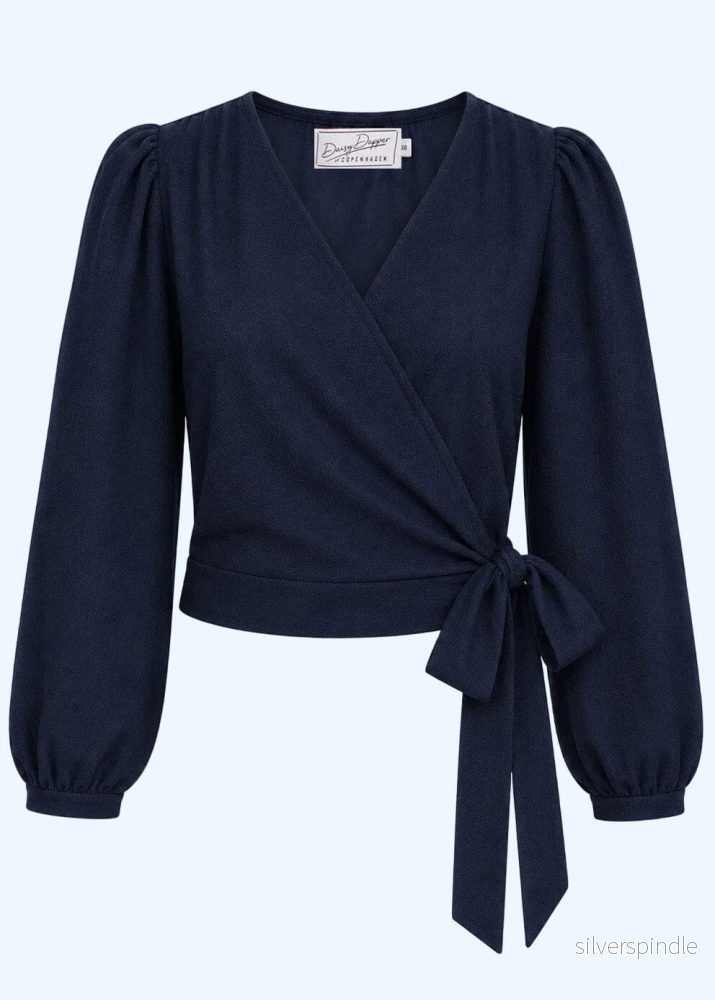 Feminin omlottblus - navy linen