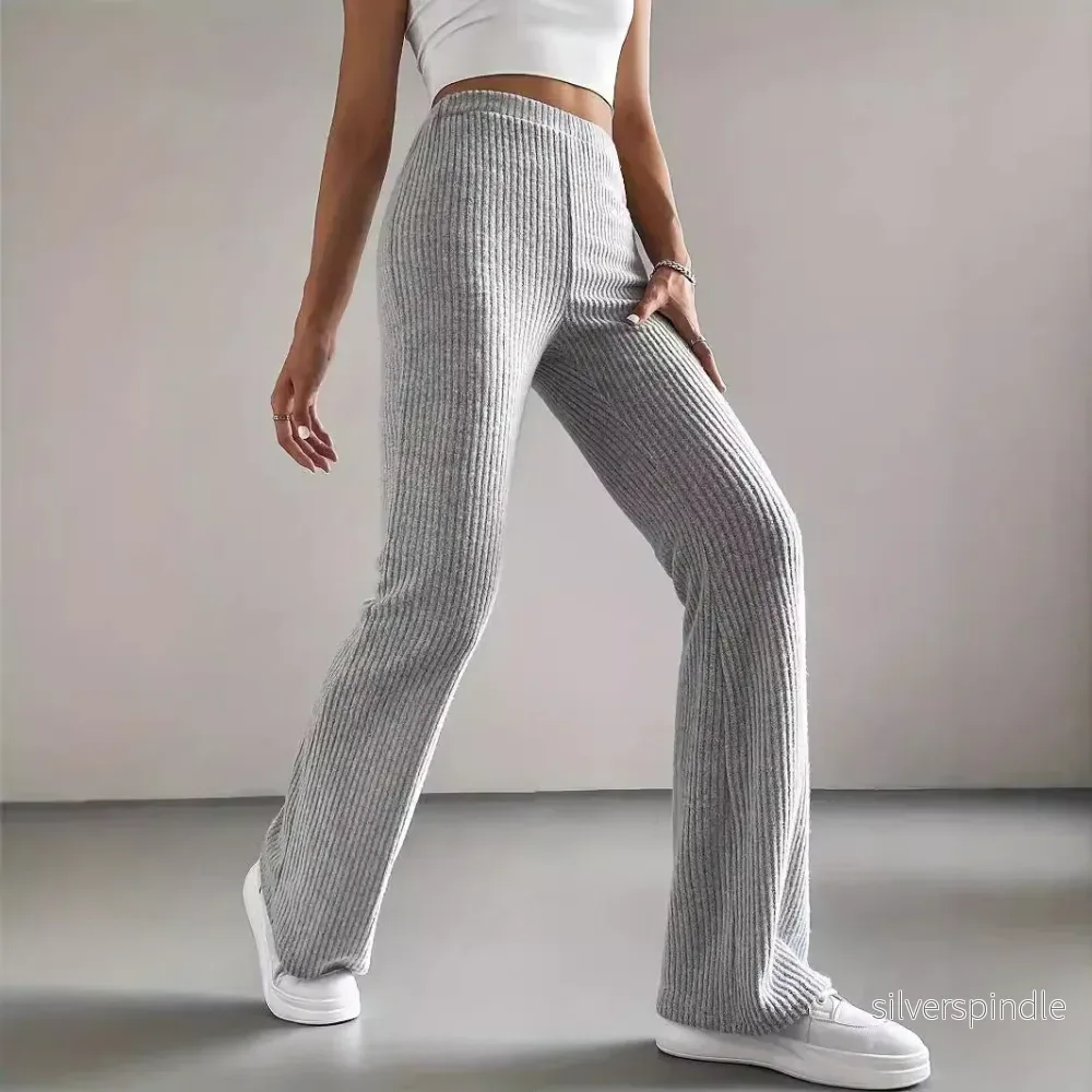 Emma | Ribbad Bootcut Byxor med Åtsittande Midja - Bild 2