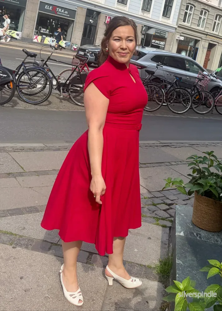 Anna May swingklänning - röd linnelook - Bild 3