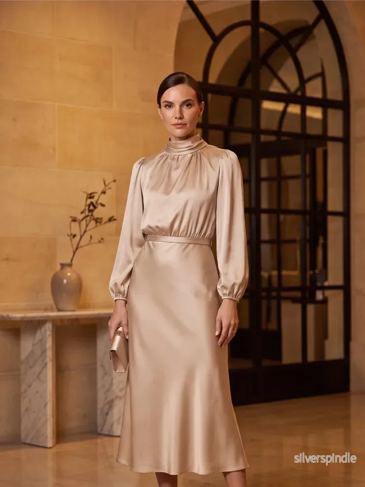 Elegant Midiklänning Dam med Hög Hals och Draperad Silhuett för Sofistikerad Look - Bild 2