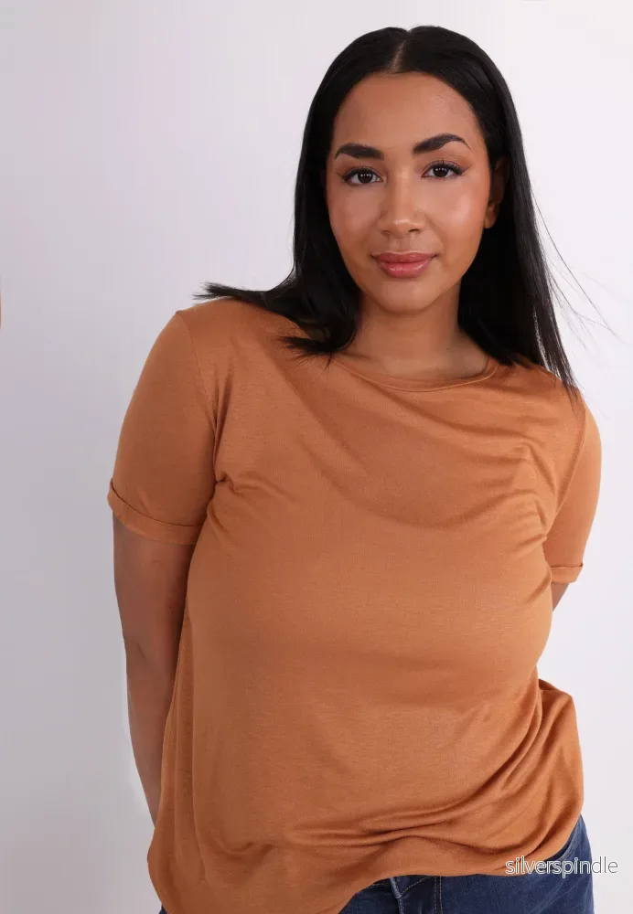 T-SHIRT – Orange T-SHIRT – Orange
