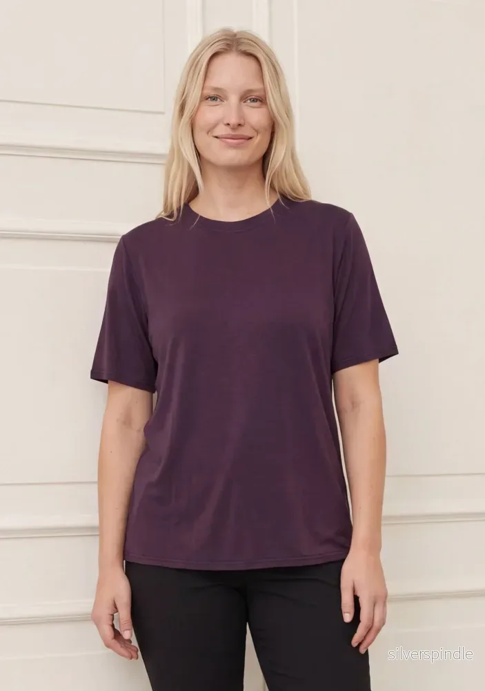 Nugga Basic O-Neck T-Shirt – Aubergine Nugga Basic O-Neck T-Shirt – Aubergine