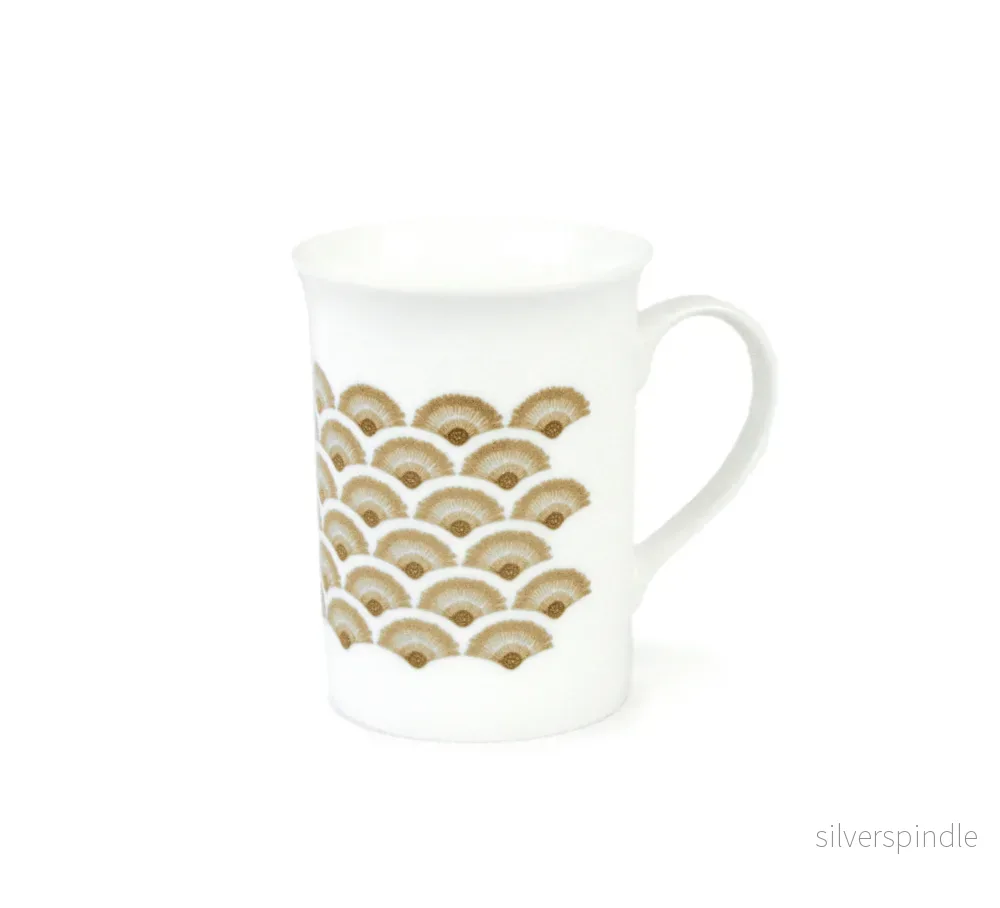 Kaffemugg Vågor Porslin Soft Gold 30cl