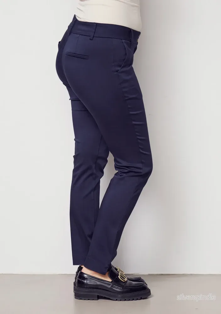 Isay Chino Pant - LONG Navy - Bild 2