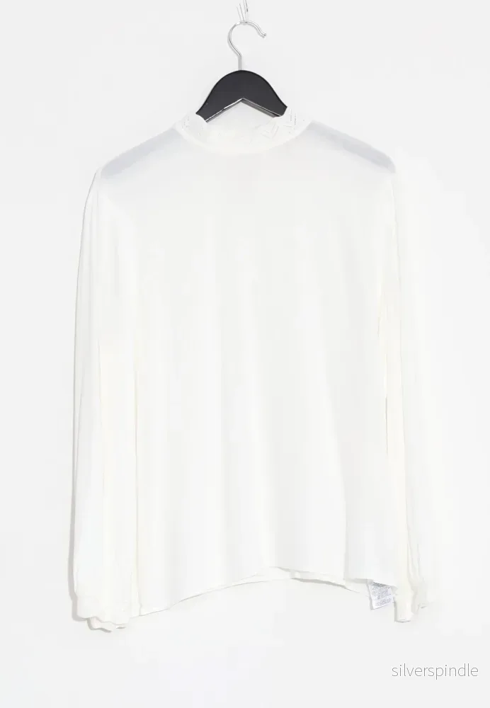 BLUS – Vit BLUS – Vit