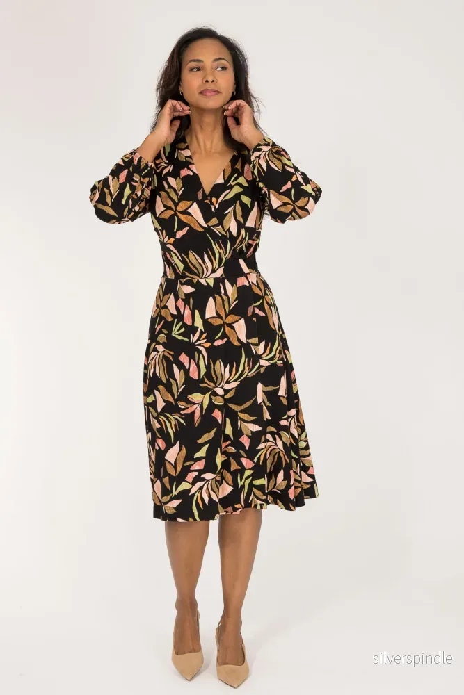 Slip-On wrap short jersey dress - Black printed - Bild 2