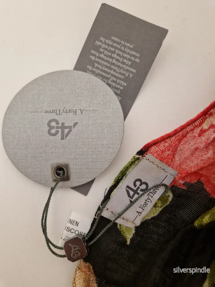 25st blommiga scarves. Nya i förpackning - Bild 3