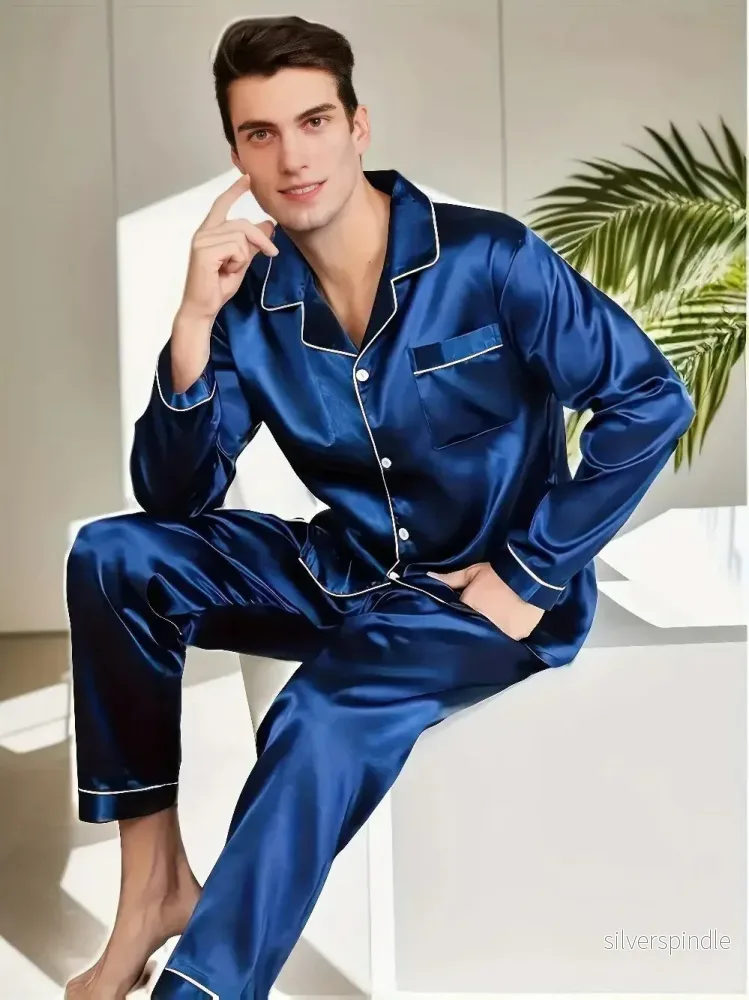 Elegant Pyjamas Set för Män i Satin med Krage | Tidlös och Bekväm Design för Avkoppling