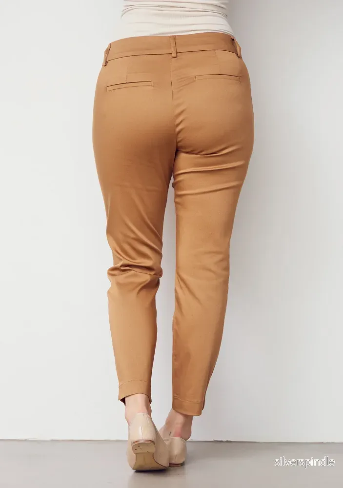 Isay Chino Pant - Luxury Camel - Bild 3