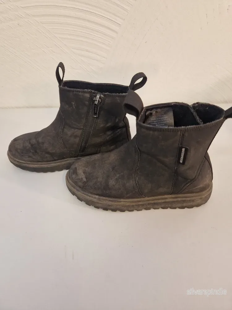 Stövlar och kängor stl. 26, 28 & 29 - Bild 2