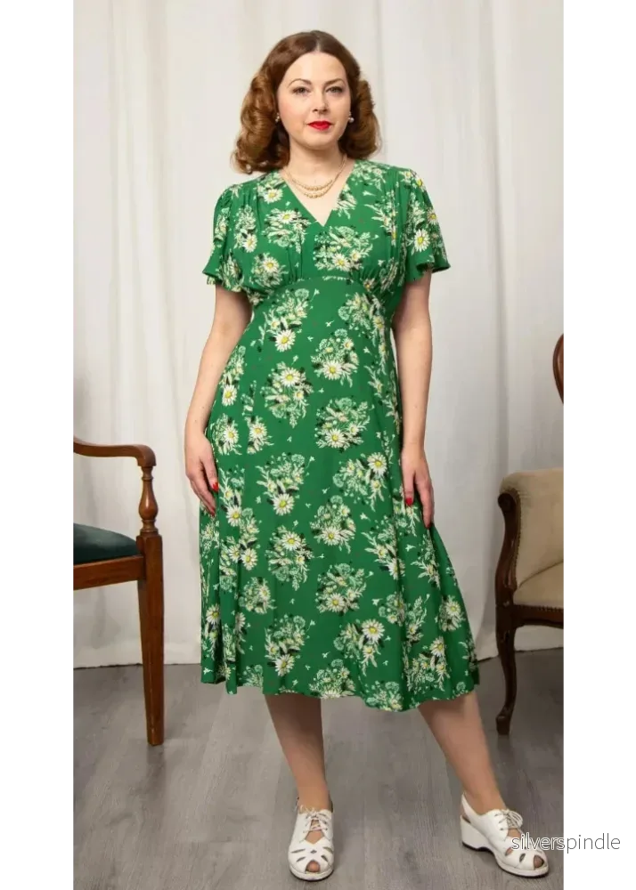 Betty A-linjeformad klänning - grön blommig - Bild 2