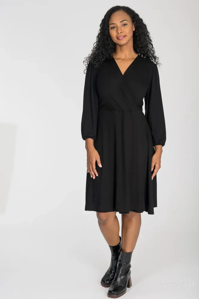 Slip-On wrap short jersey dress – Black Slip-On wrap short jersey dress – Black