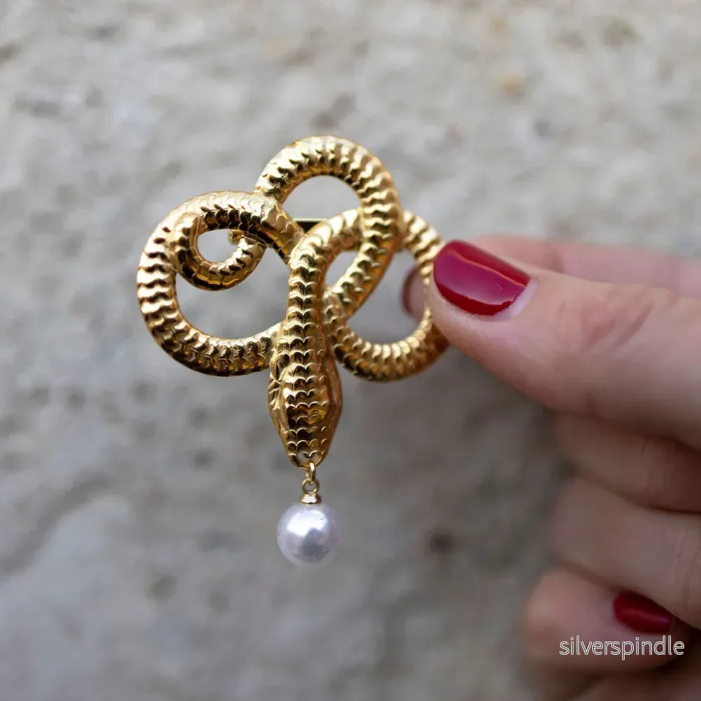 Gold Cobra brooch Gold Cobra brooch