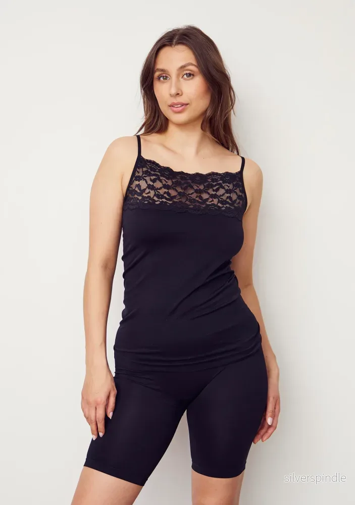 Nilla Wide Lace Top - Black - Bild 3