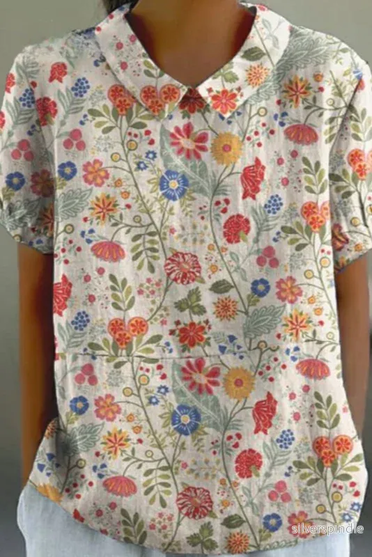Emma | Långärmad Blus med Blommönster och Knäppning Emma | Långärmad Blus med Blommönster och Knäppning