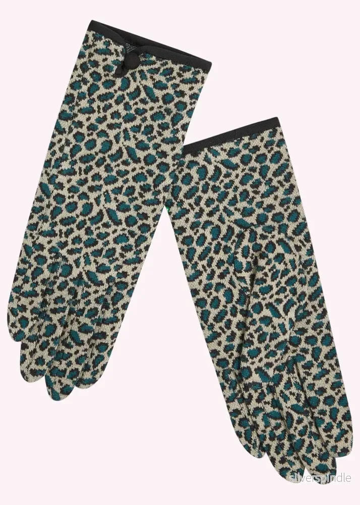 Stickade handskar – leopardmönster Stickade handskar – leopardmönster
