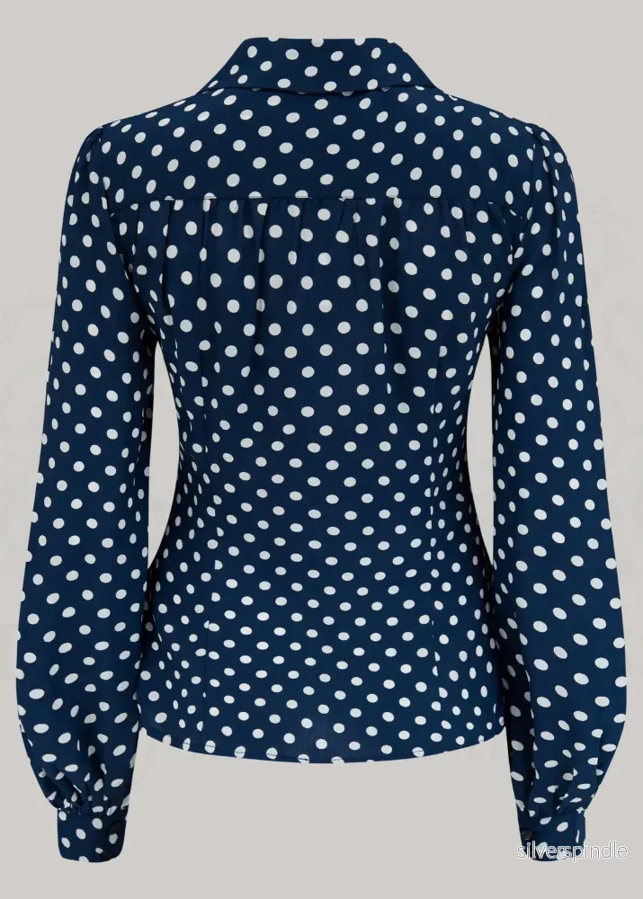 Poppy skjortablus i vintagestil - marinblå med prickar - Bild 2