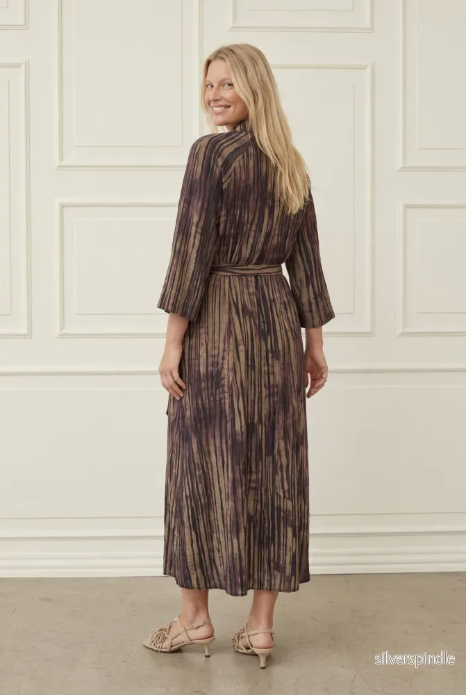 Ane Button Dress - Aubergine Flow - Bild 3