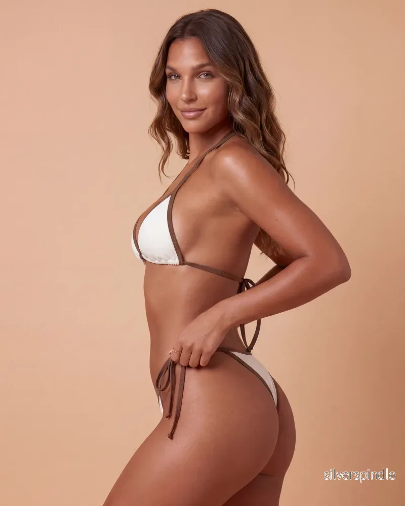 Mia | Elegant Triangelbikini Med Mockadetaljer För Damer - Bild 2
