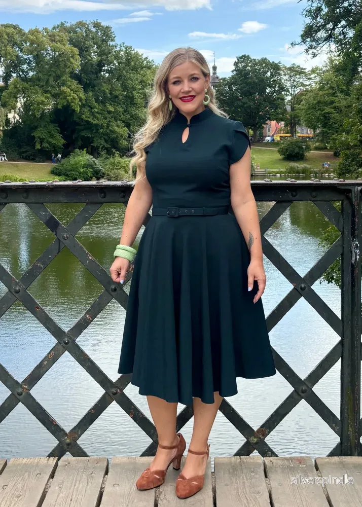 Anna May swingklänning - mörkgrön linne-look - Bild 3