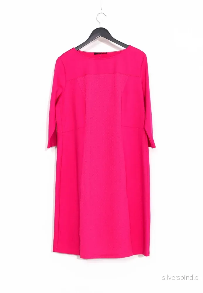 KLÄNNING – Rosa KLÄNNING – Rosa