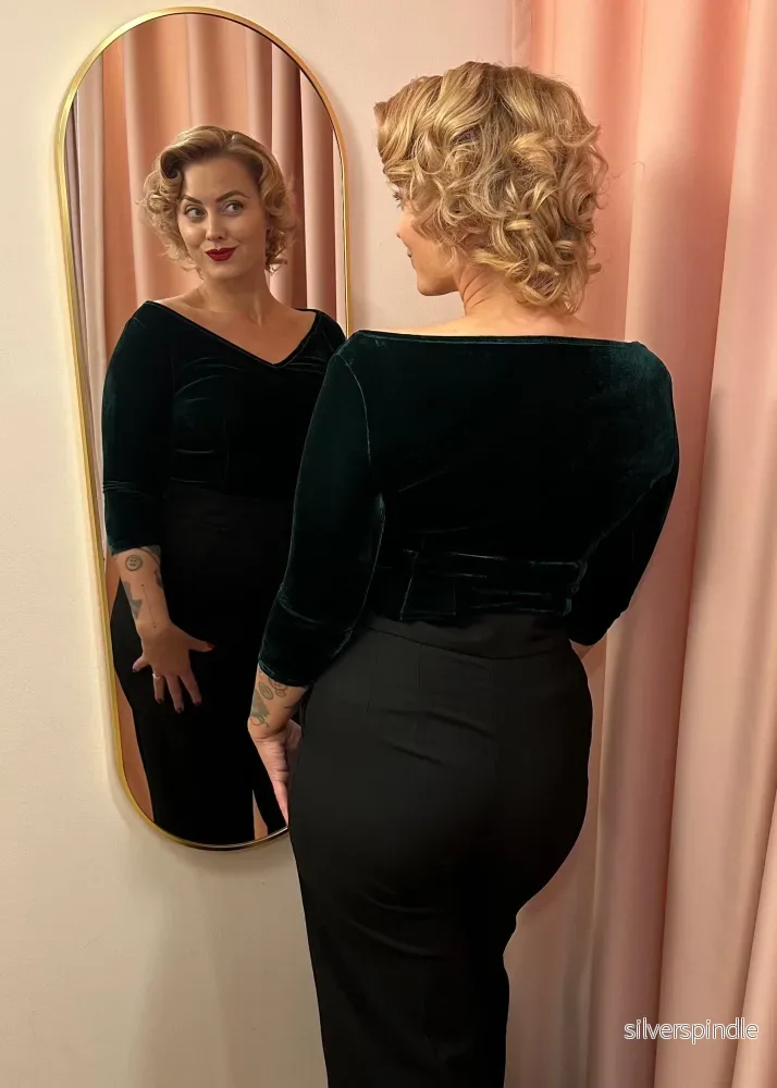 Vändbar topp med båthals - grön velour - Bild 2