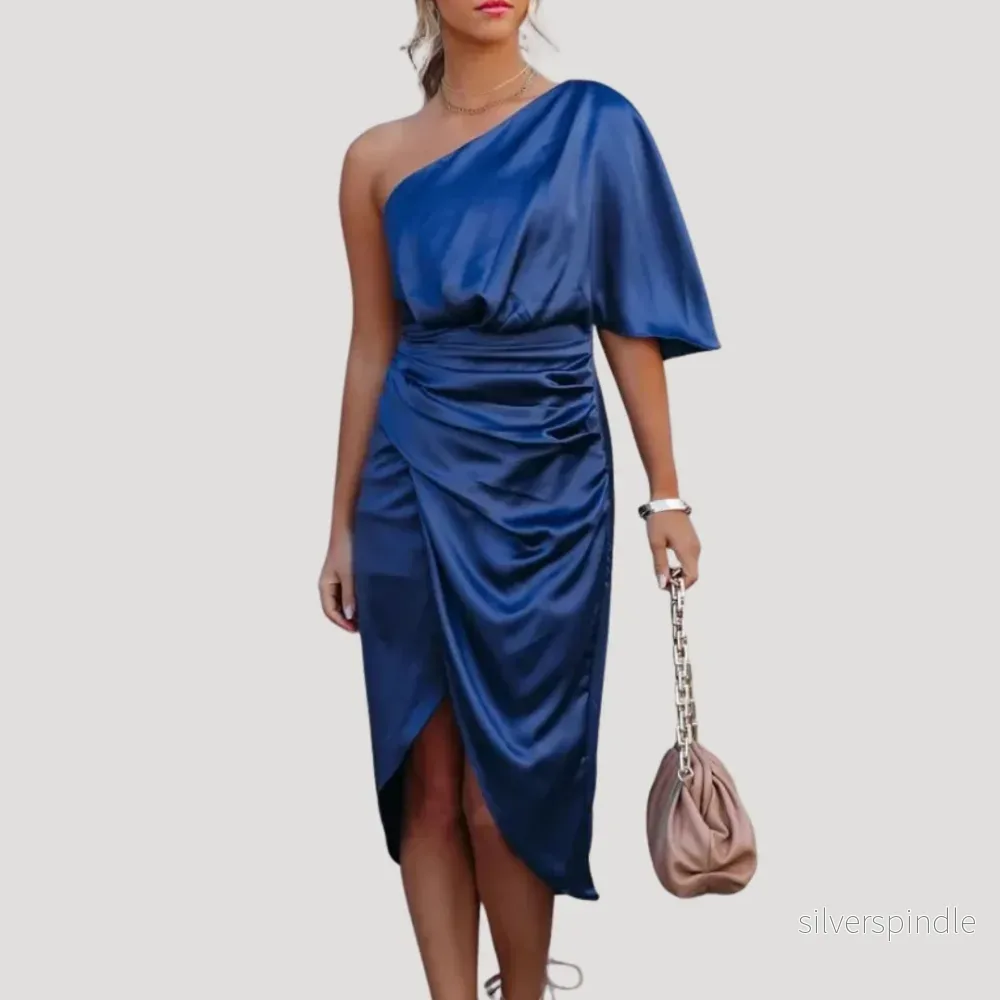 Olivia | Elegant One Shoulder Midiklänning - Bild 3
