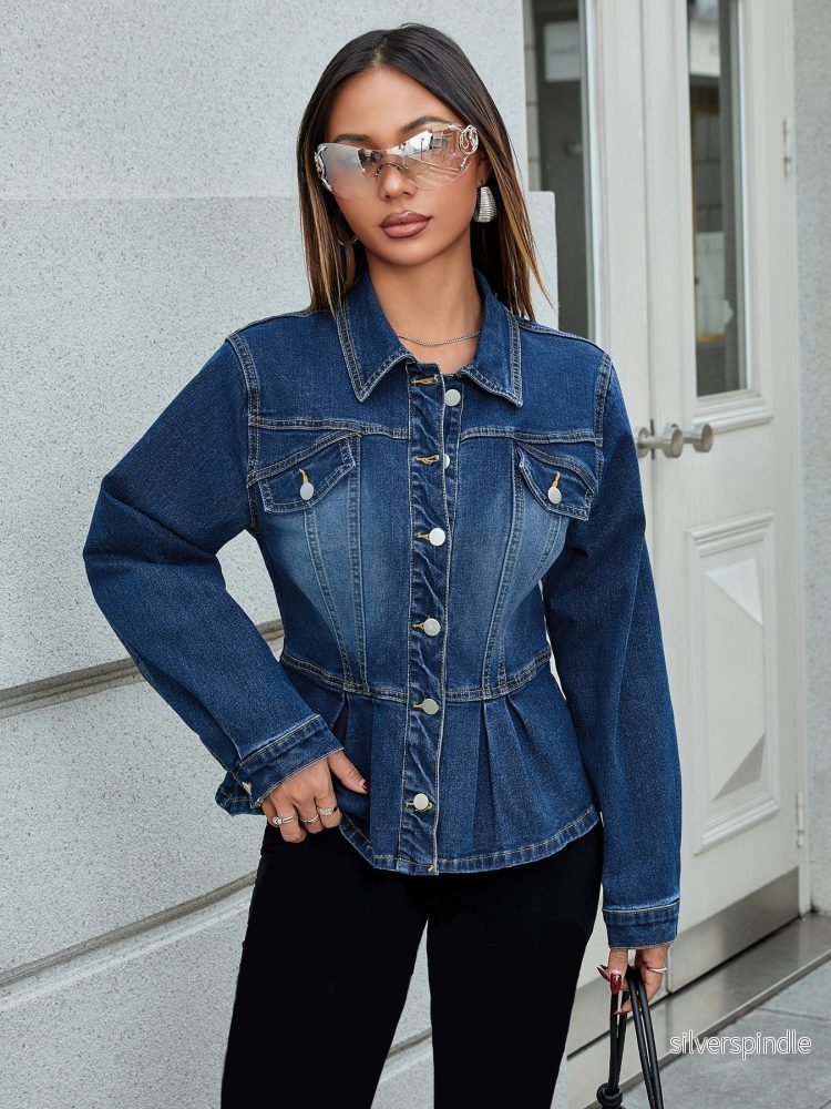 Sophie | Kort Mörkblå Jeansjacka Dam Med Justerbar Dragsko Sophie | Kort Mörkblå Jeansjacka Dam Med Justerbar Dragsko