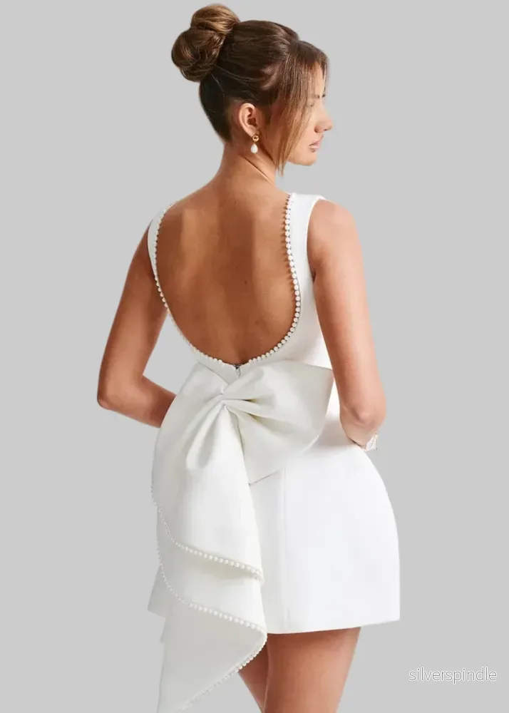 Mia | Elegant Mini Klänning med Öppen Rygg - Bild 3