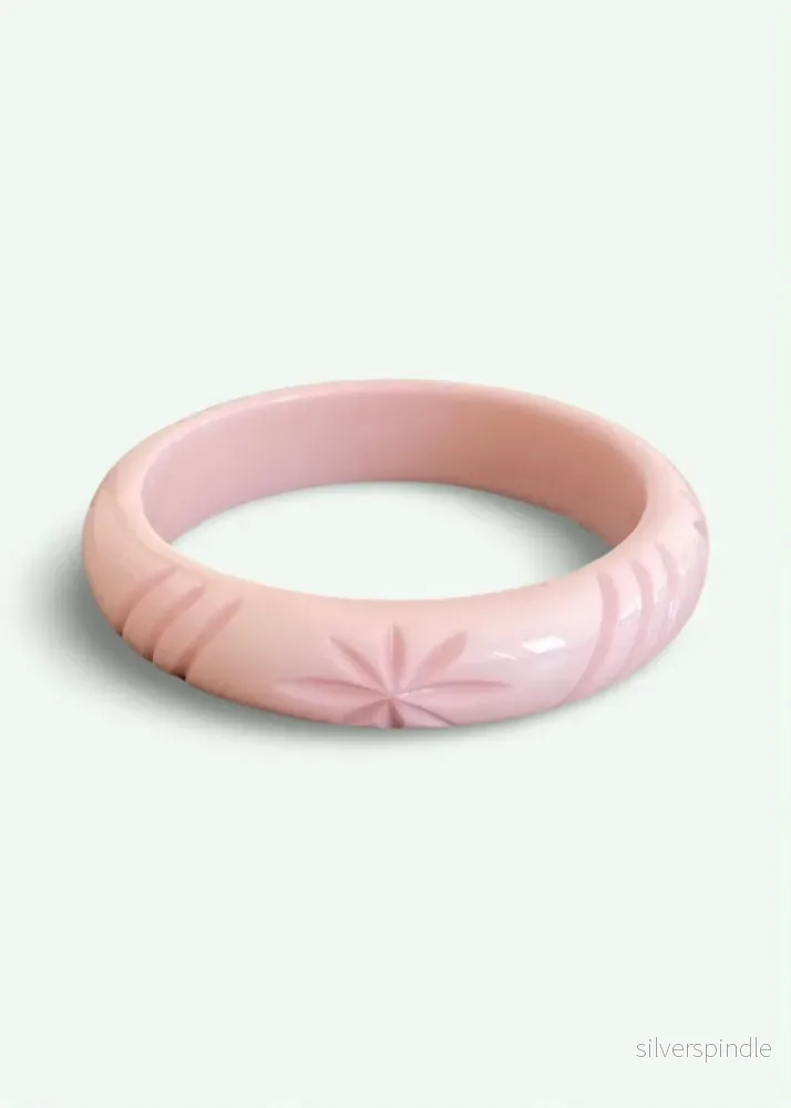 Smalt armband i 1950-talsstil - pastellrosa