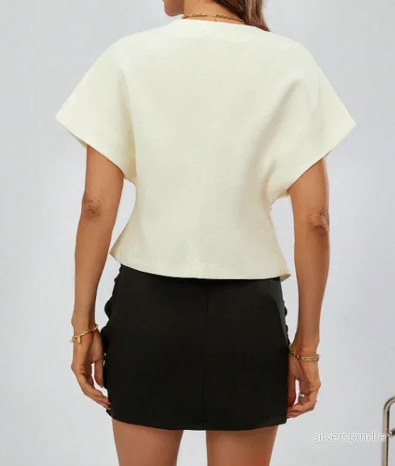 Emma | Klassisk V-ringad Sommar T-shirt - Bild 3