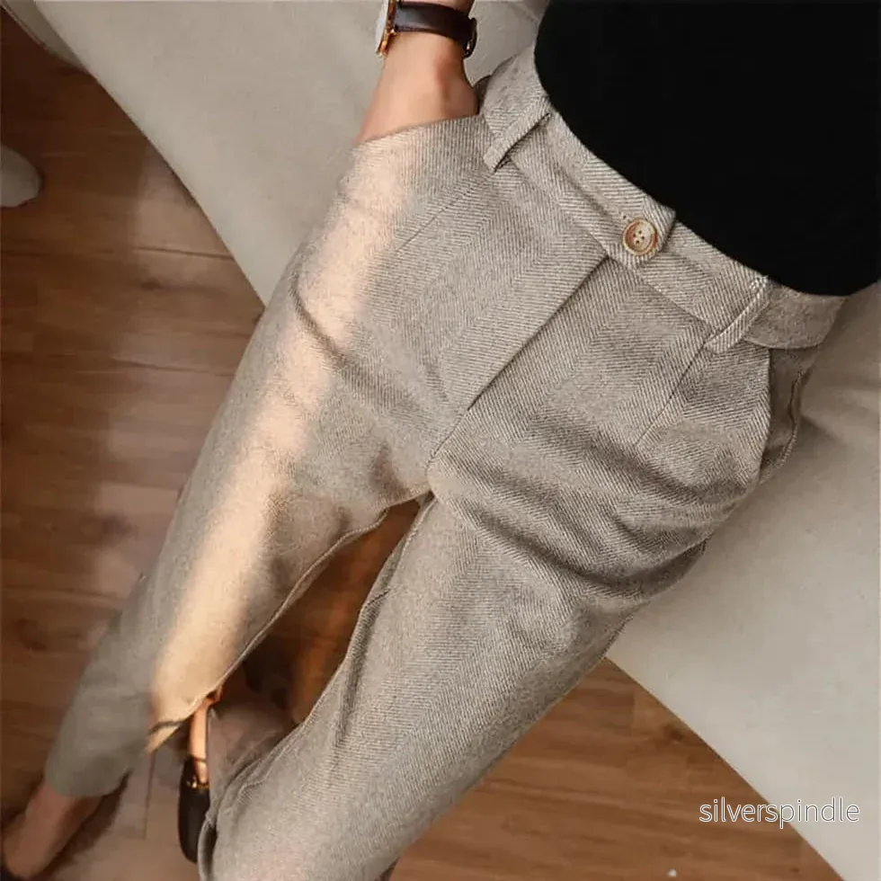 Liam | Elegant Slim Fit Kostymbyxor Dam med Raka Ben och Sidofickor - Bild 2