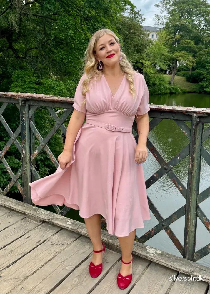 Marilyn swingklänning med korta ärmar - ljusrosa - Bild 3