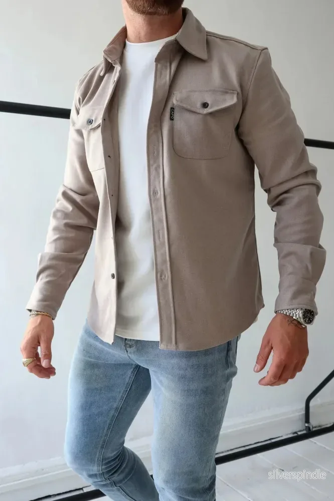 Moderna Overshirtjacka för Herrar med Avslappnad Passform | Mångsidig Lagerplagg för Stil och Komfort - Bild 2